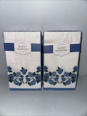 ENVOGUE WHITE BLUE GREEN Hydrangea floral 32 Guest Napkins in a Paper Box